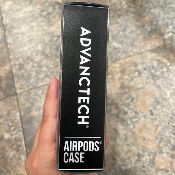 Advanctech AirPods case for Apple AirPods Pro cow animal print NWT key ring gift - Picture 4 of 6